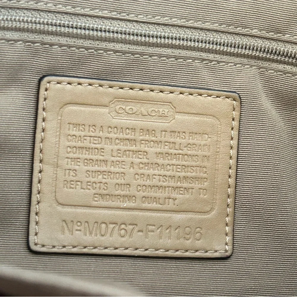 Coach authentic vtg
